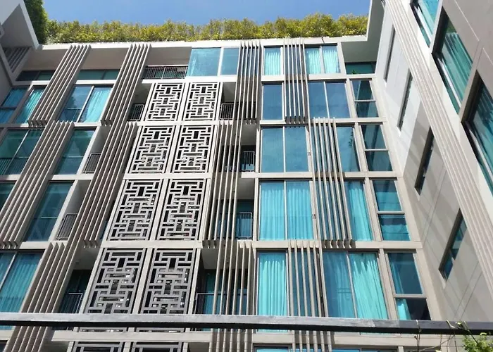 S39- 1 Bedroom Downtown With Balcony And Pool Apartment *