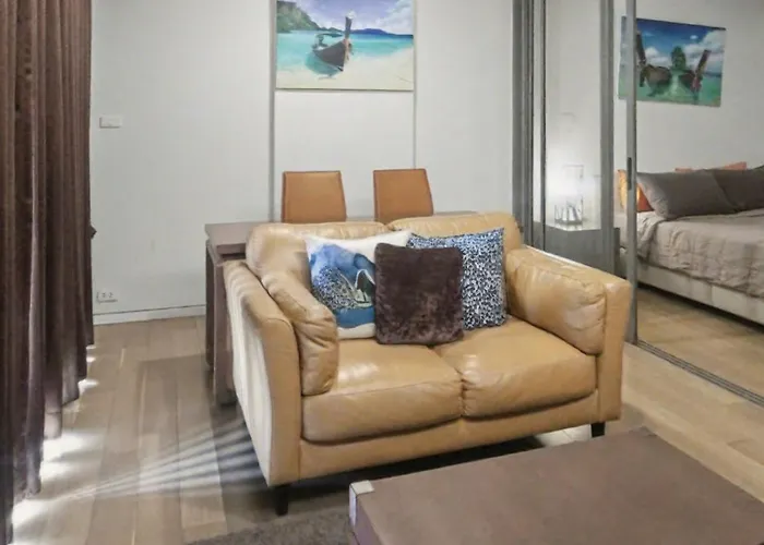 S39- 1 Bedroom Downtown With Balcony And Pool Apartment *