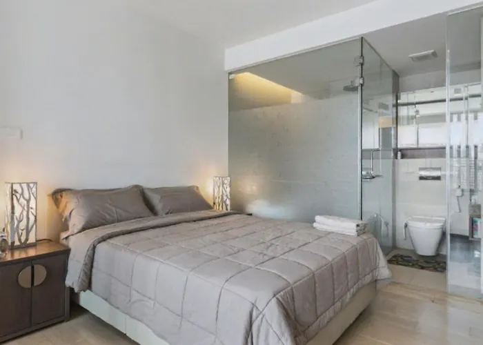 S39- 1 Bedroom Downtown With Balcony And Pool