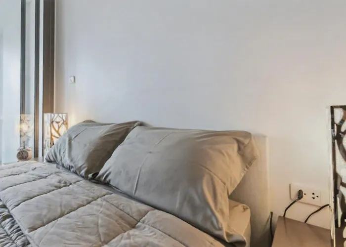 S39- 1 Bedroom Downtown With Balcony And Pool