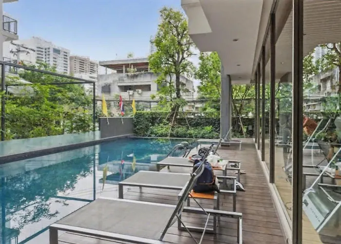 S39- 1 Bedroom Downtown With Balcony And Pool Apartment *