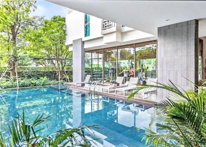 S39- 1 Bedroom Downtown With Balcony And Pool * Bangkok